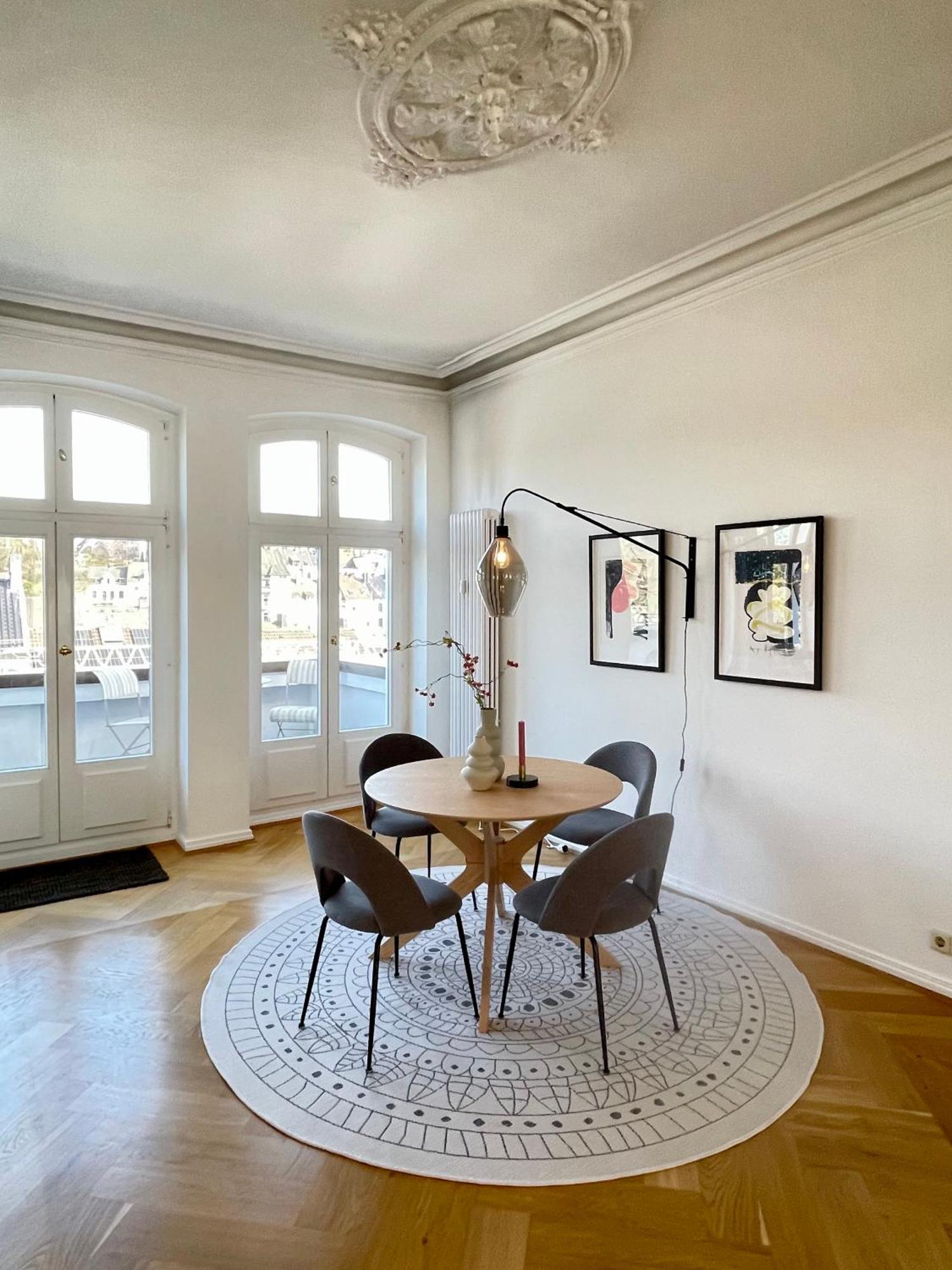 Helle Altbauwohnung Mit Balkon Im Briller Viertel วุปปาทัล ภายนอก รูปภาพ